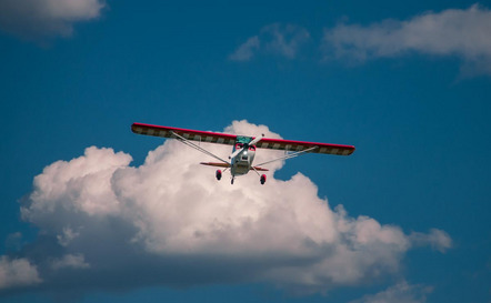 Mallak Marie - SKF-Fotokreis Schweinfurt - Im Anflug - Annahme