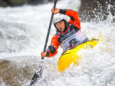 Reinthaler Bernd - Fotoclub Schrobenhausen - WILDWATER CANOE - Annahme