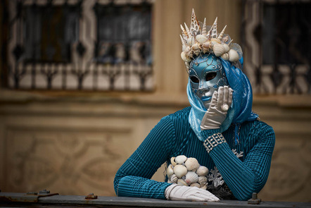 Kraus Harry - Fotogruppe Blickwinkel Wertingen - Hallia Venezia - Annahme