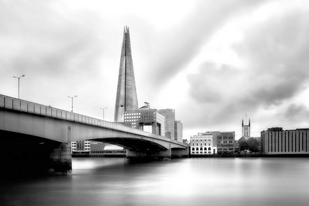 Pinkl Albert J. - Foto-Desperados - West of London Bridge