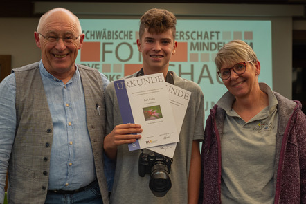 v.l. Josef Schafnitzel, Ben Kunz, Christine Herz Clubleiterin Rainer Fotofreunde