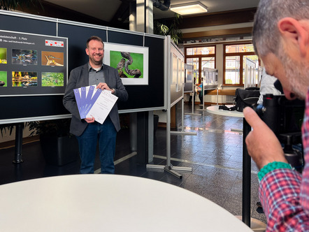 3. Platz für Michael Walter, Film- und Fotofreunde Oettingen, beim Fotoshooting